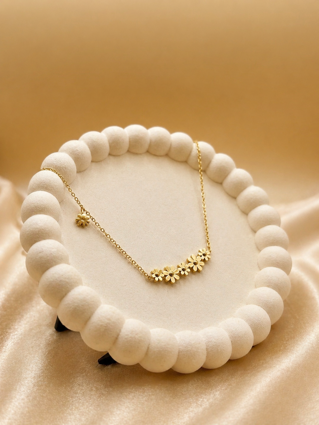 Daisy Row Necklace