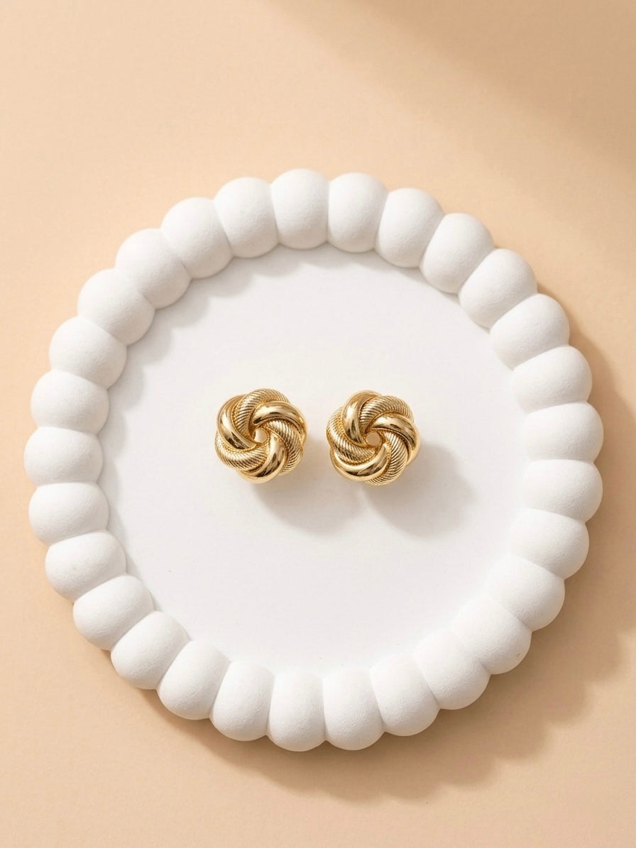 Whirl Studs
