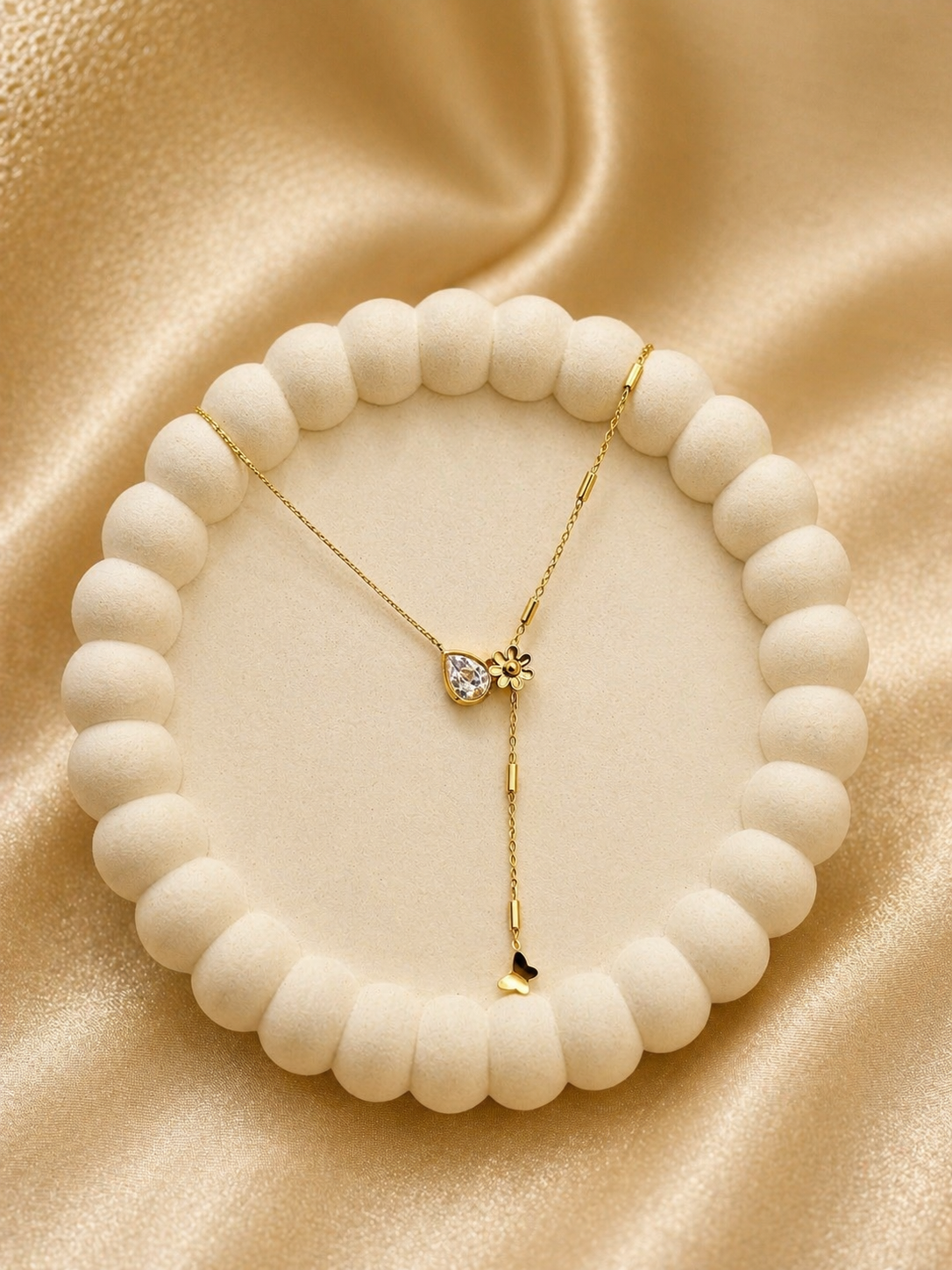 Flutter & Bloom Lariat