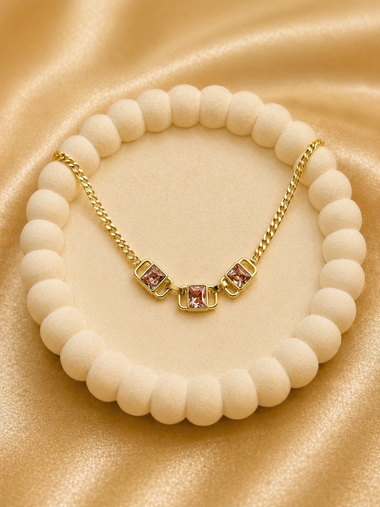 Amber Trio Curb