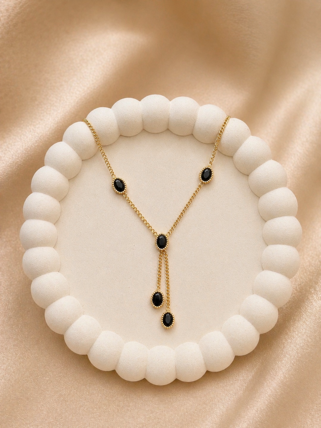 Obsidian Lariat
