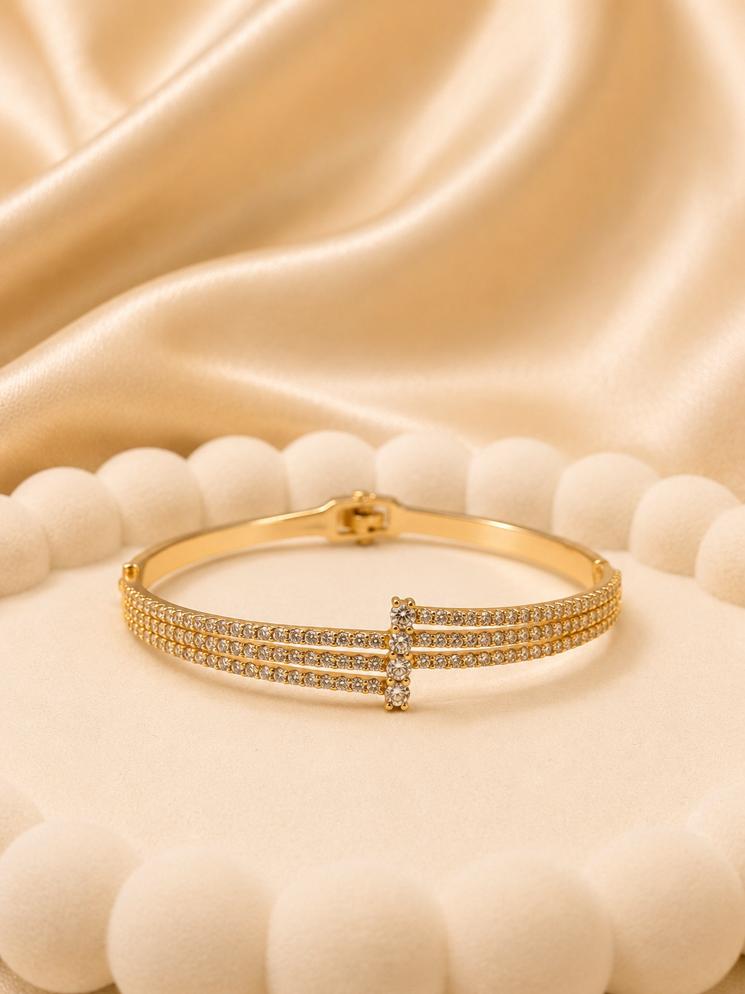 Triomphe Bangle
